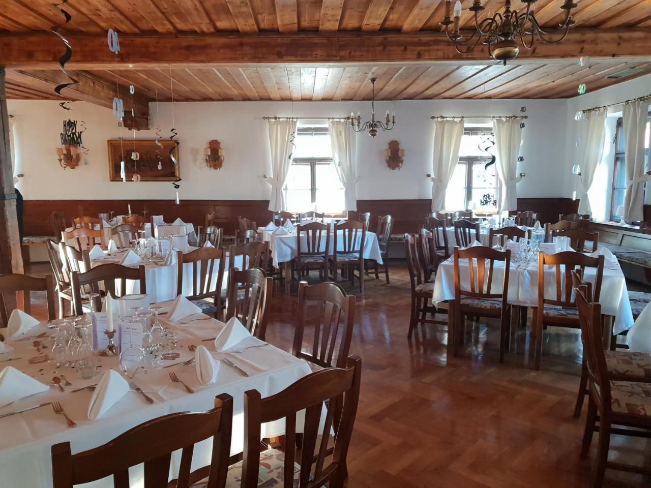 Landgasthof Bock Hotel Gauting Exterior photo